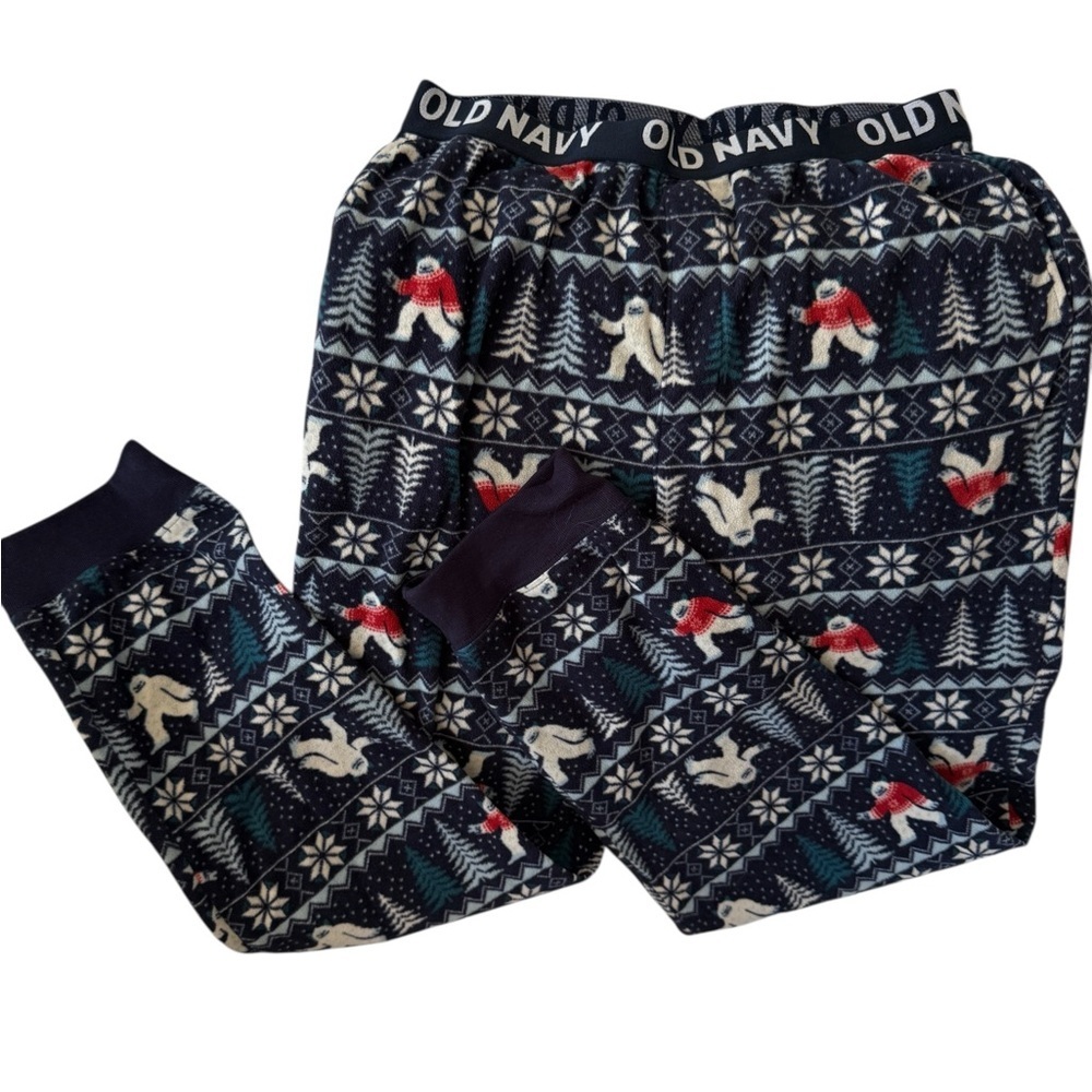 Old Navy Youth XL Pajamas - Navy and Red Winter Pattern